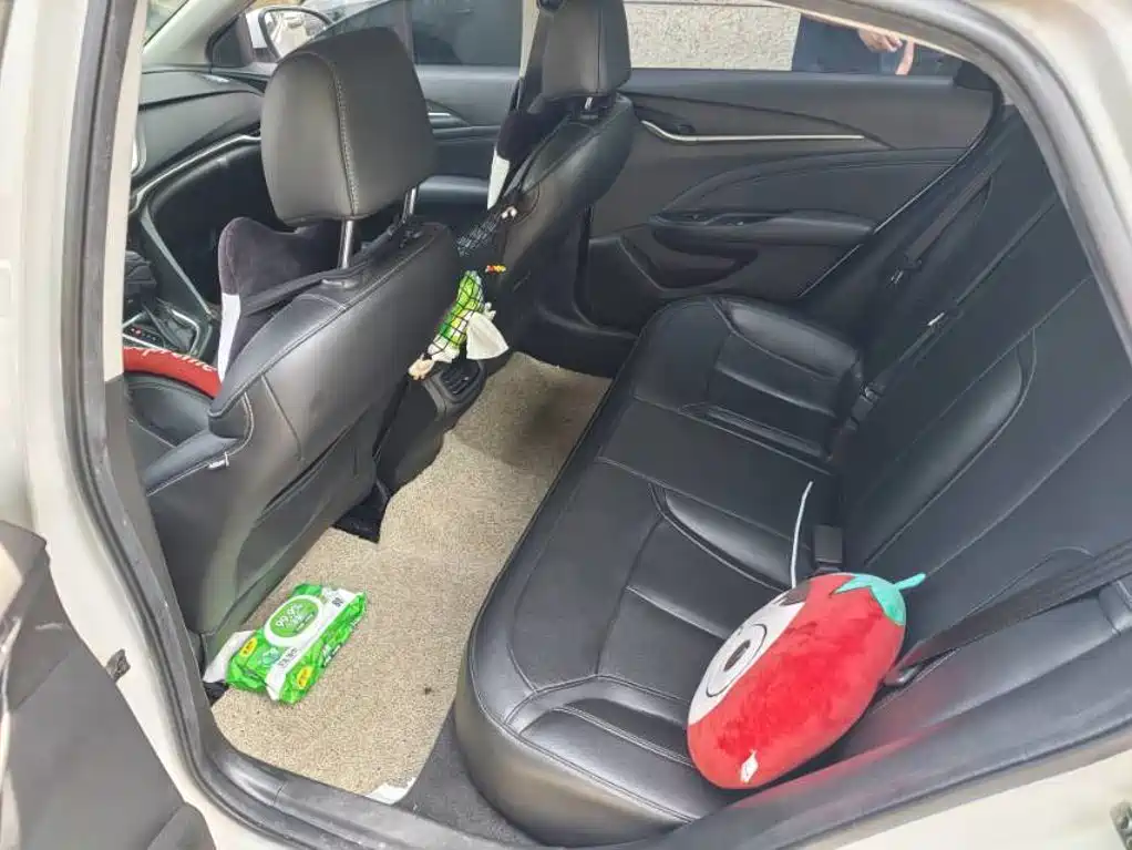 Buick Excelle — миниатюра 4