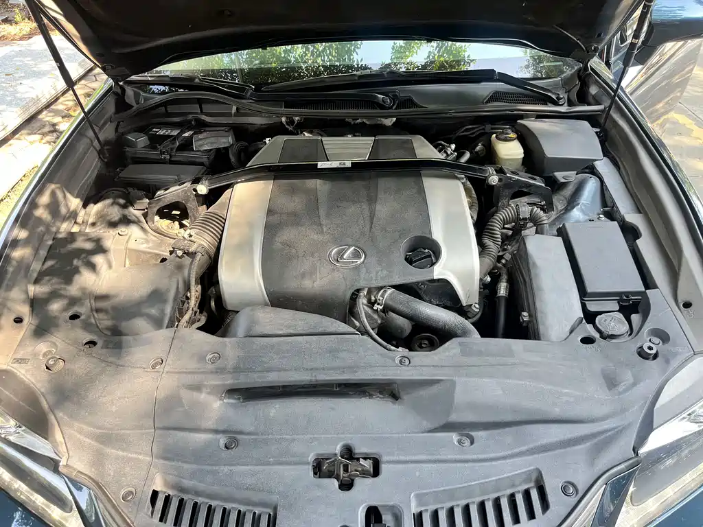 Lexus GS — миниатюра 8