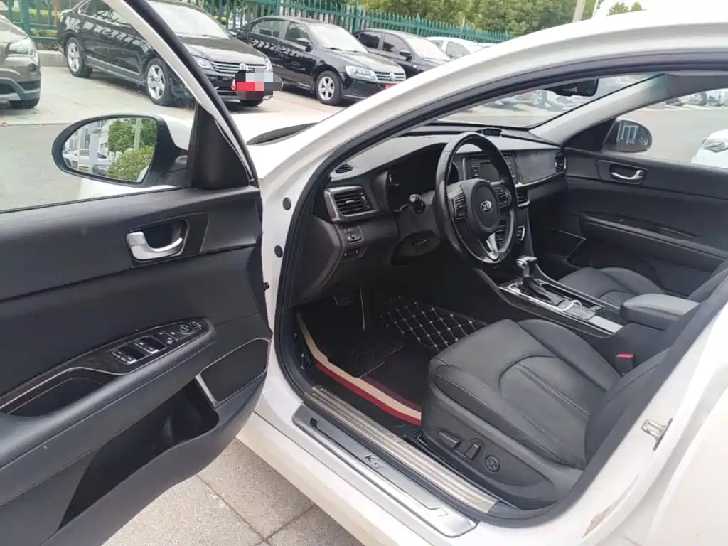 Kia K5 — миниатюра 16