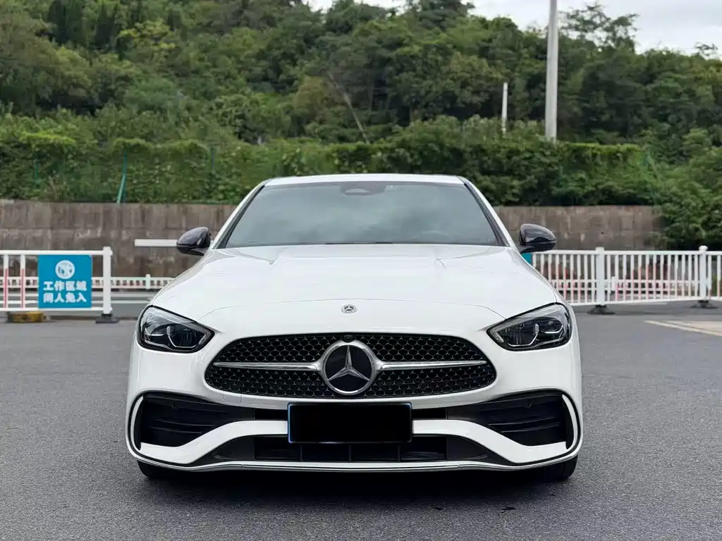 Mercedes-Benz C-Class — миниатюра 2