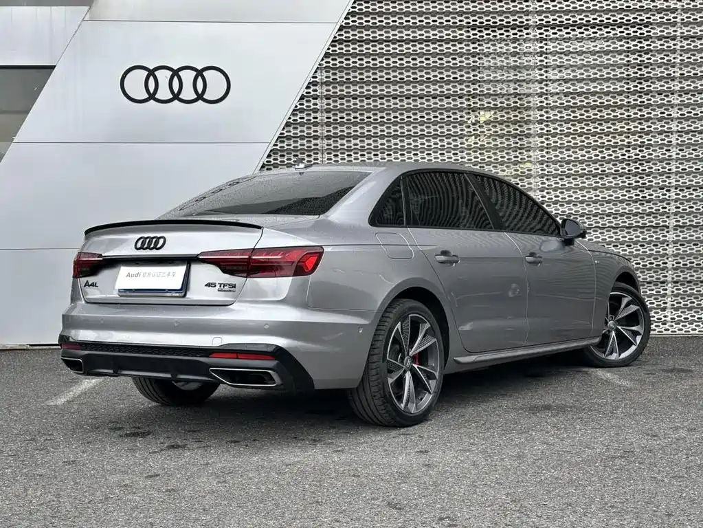 Audi A4L — миниатюра 4