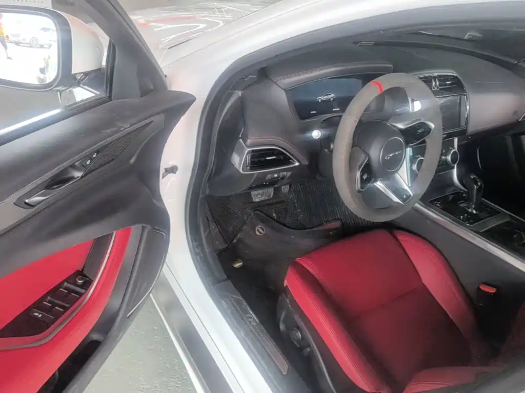Jaguar XEL — миниатюра 16