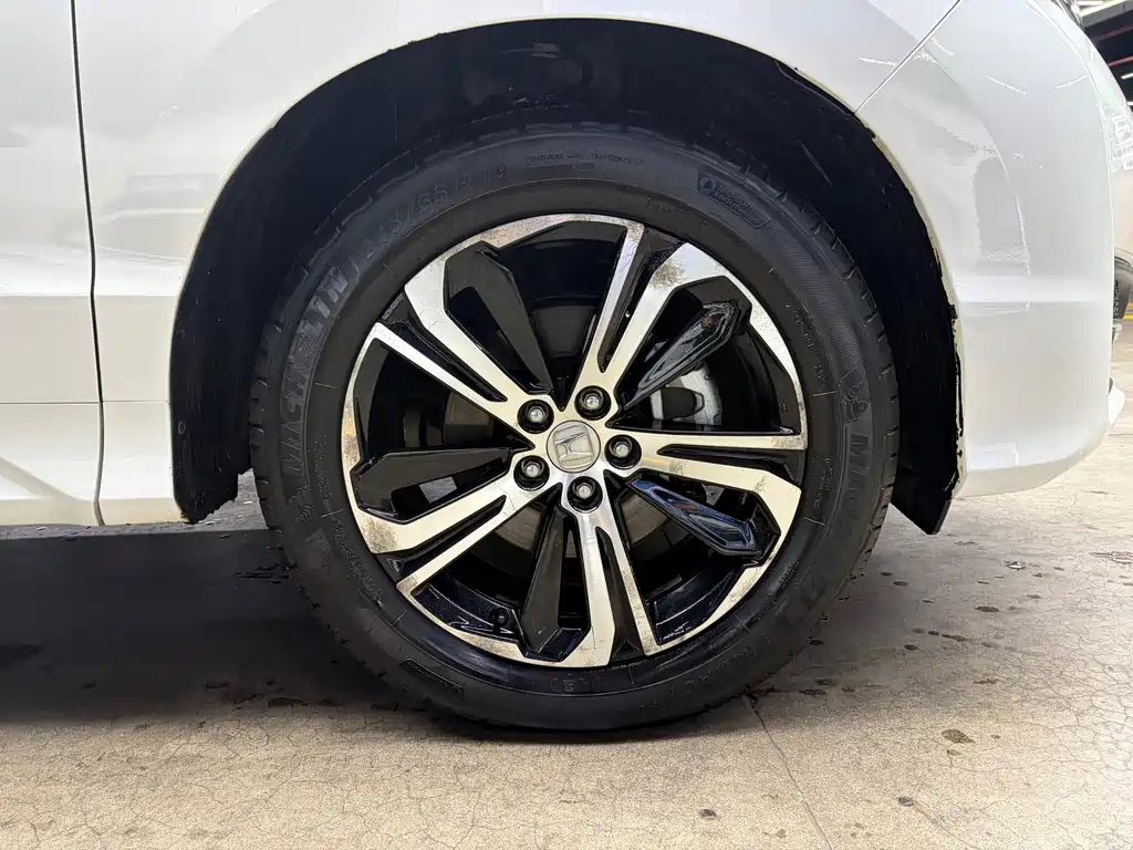 Honda UR-V — миниатюра 16