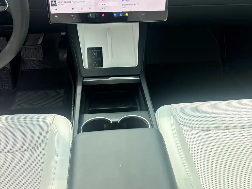 Tesla Model 3 — фотографии объявления, Фото 12