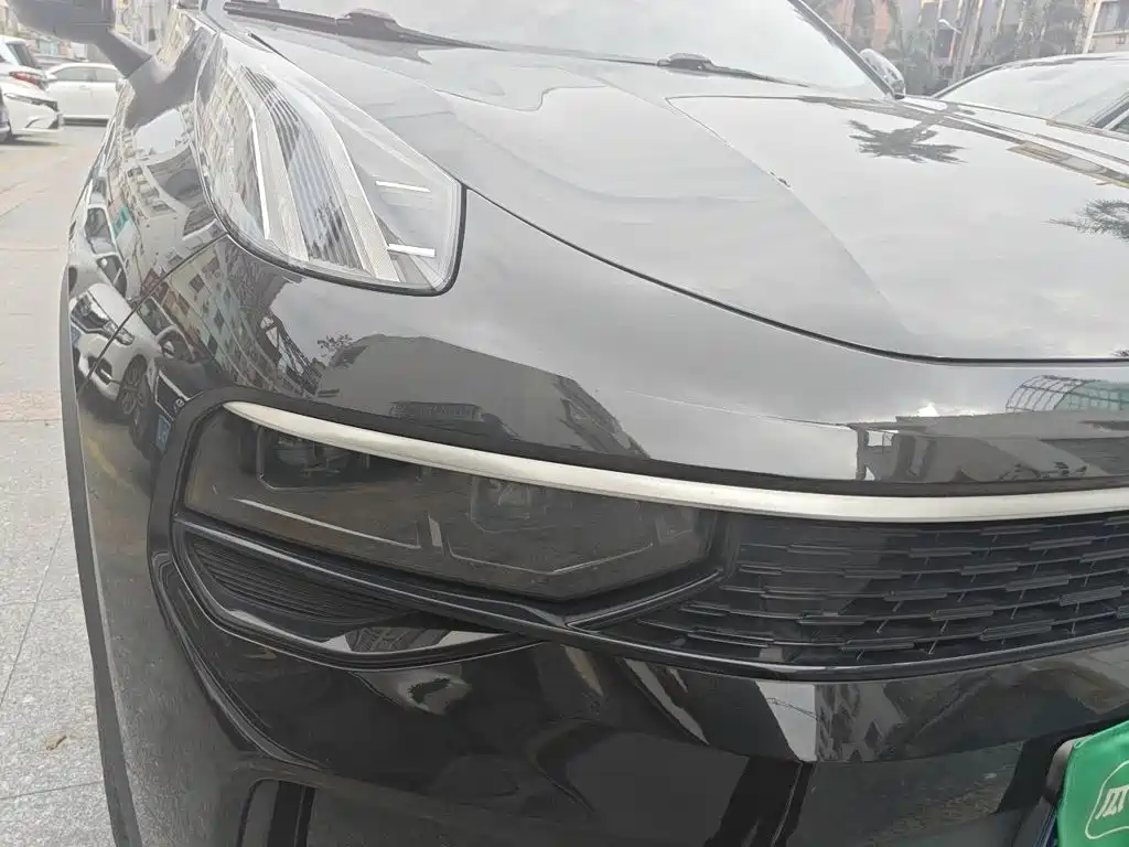 Lynk & Co 01 — миниатюра 7