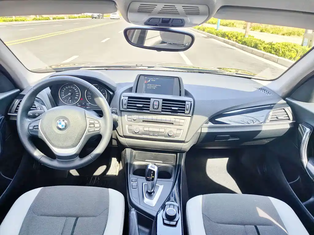 BMW 1 Series (Import) — миниатюра 8