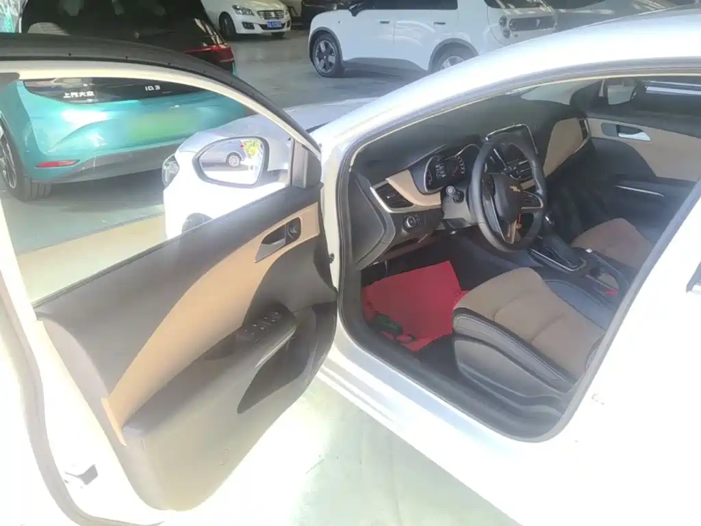 Chevrolet Monza — миниатюра 16