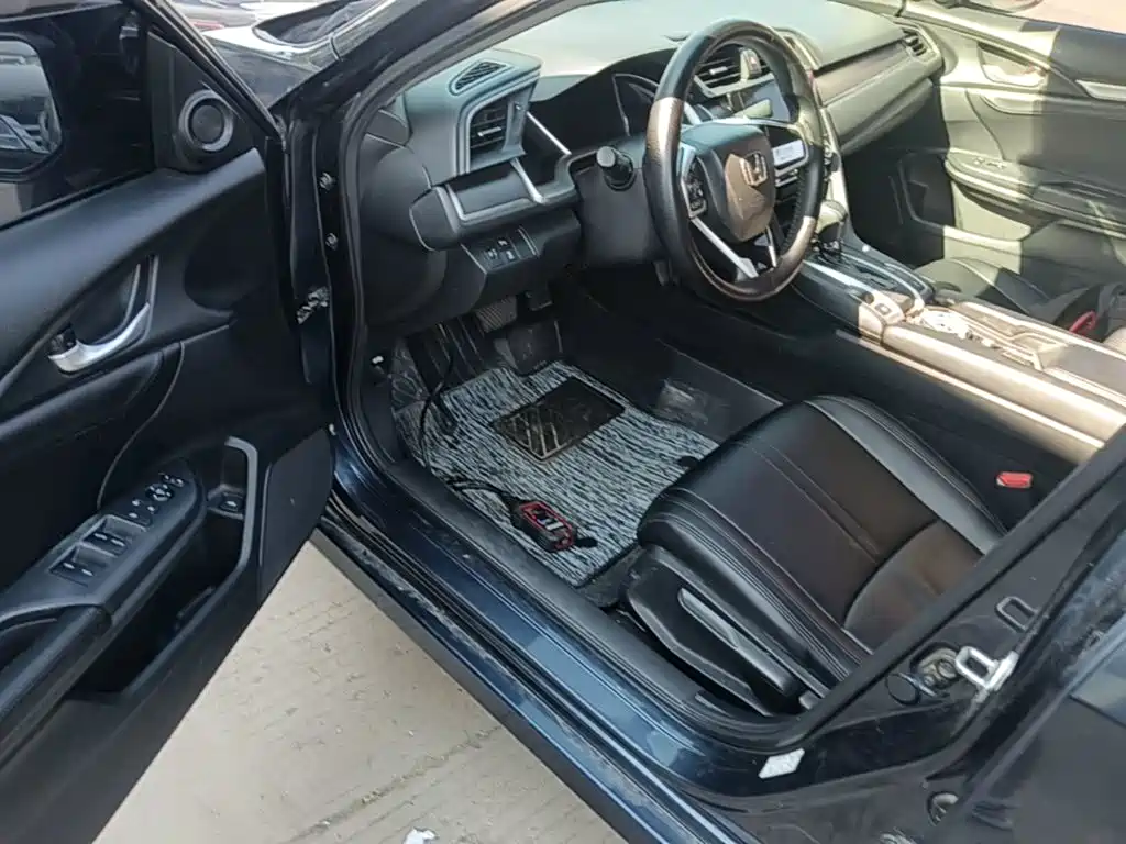 Honda Civic — миниатюра 16
