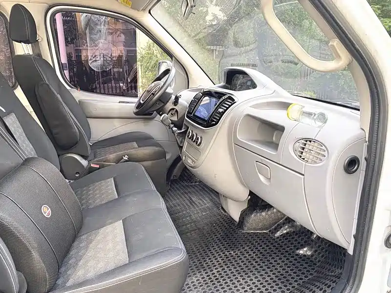 MAXUS V80 — миниатюра 14