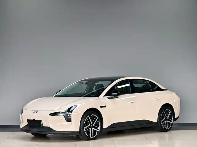 2025 Xpeng Mona M03