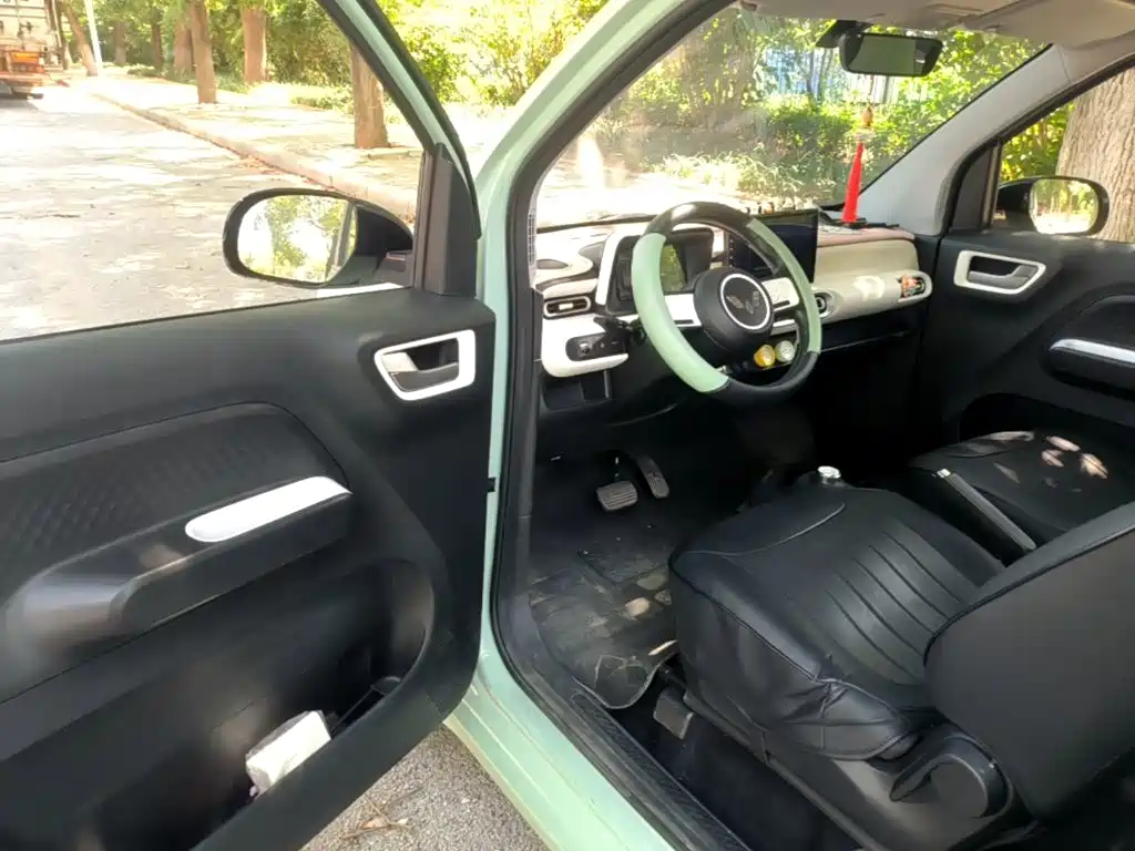 Wuling MINIEV — миниатюра 16