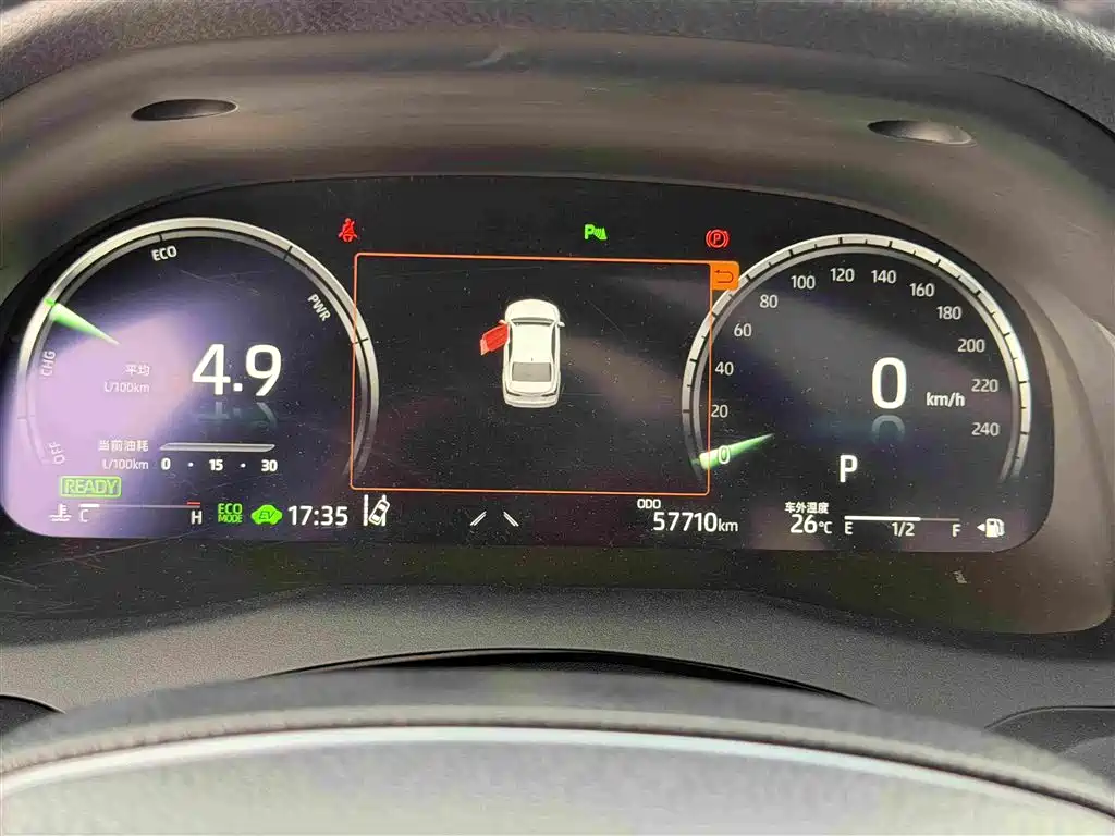 Toyota Camry — миниатюра 17