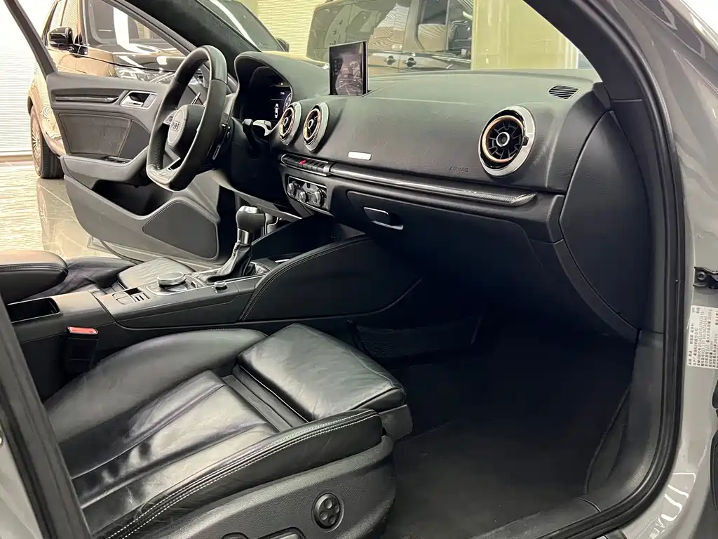 Audi RS 3 — миниатюра 17