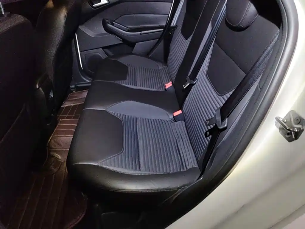 Ford Focus — миниатюра 17