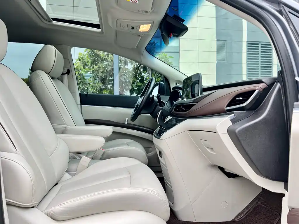 Buick GL8 2020 652T Luxury