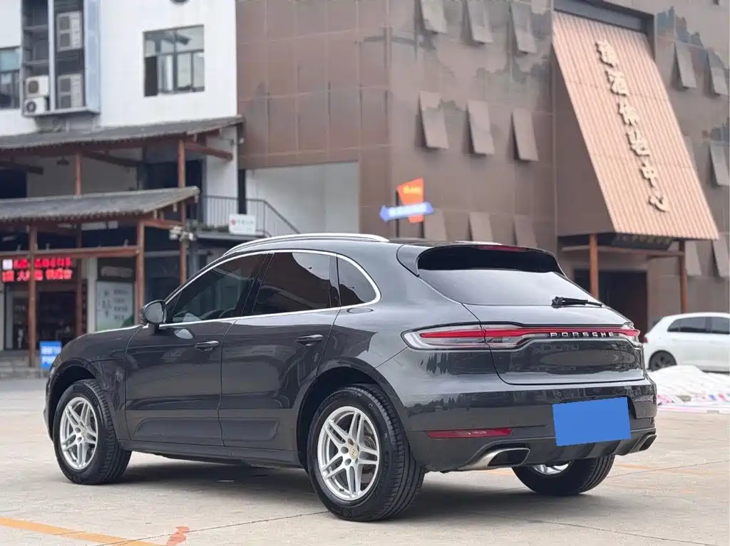 Porsche Macan — миниатюра 15