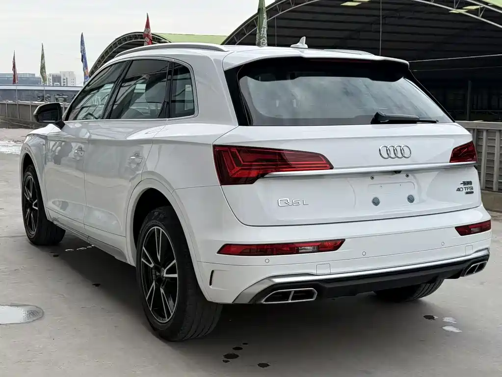 Audi Q5L — миниатюра 11