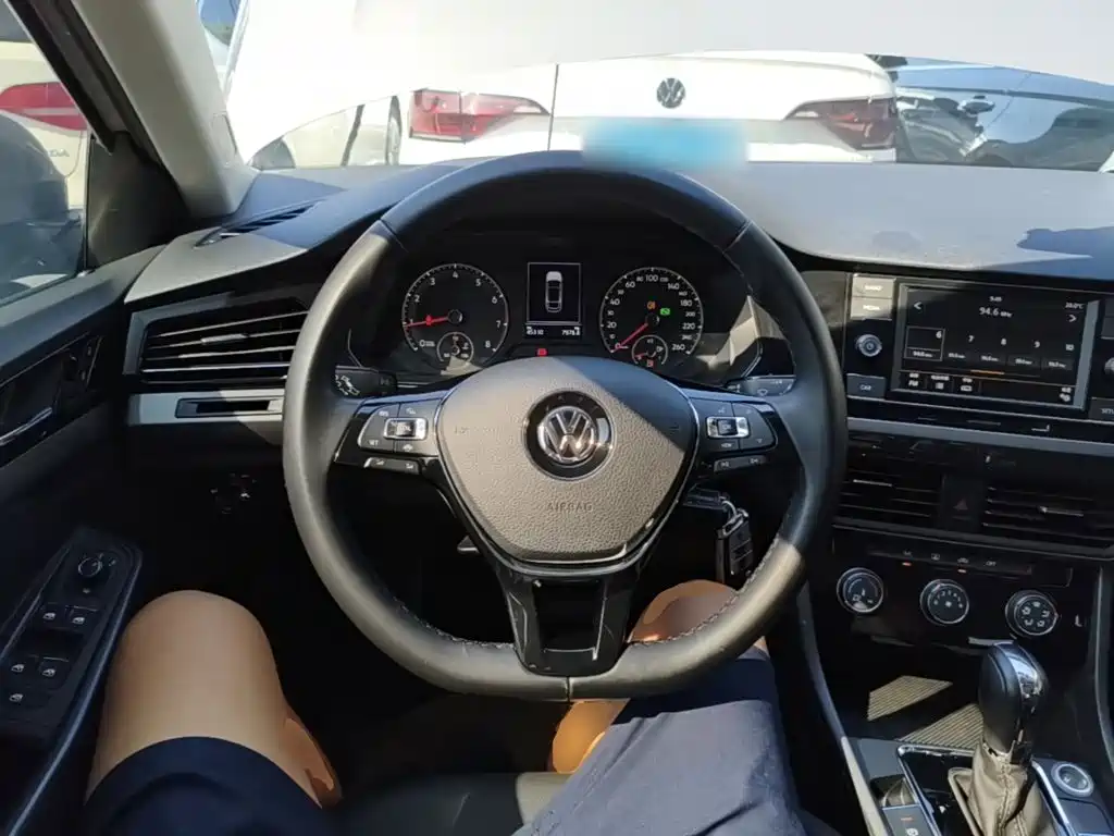 Volkswagen Bora — миниатюра 11
