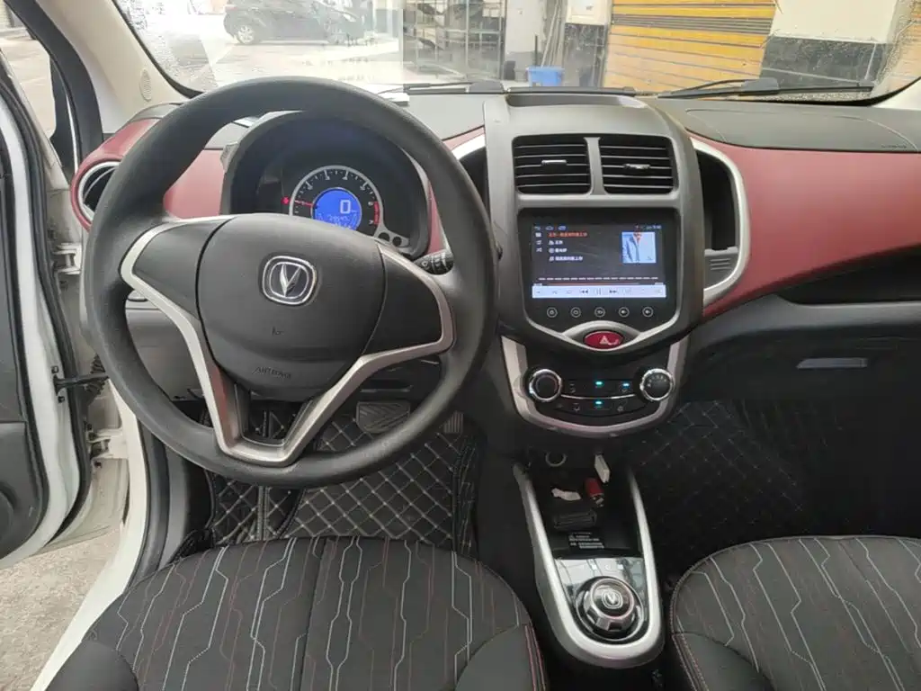 Changan BenBen — миниатюра 10