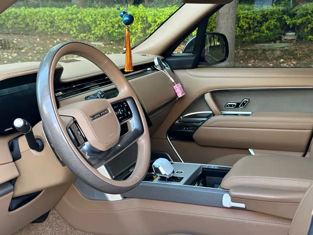 Land Rover Range Rover — миниатюра 16