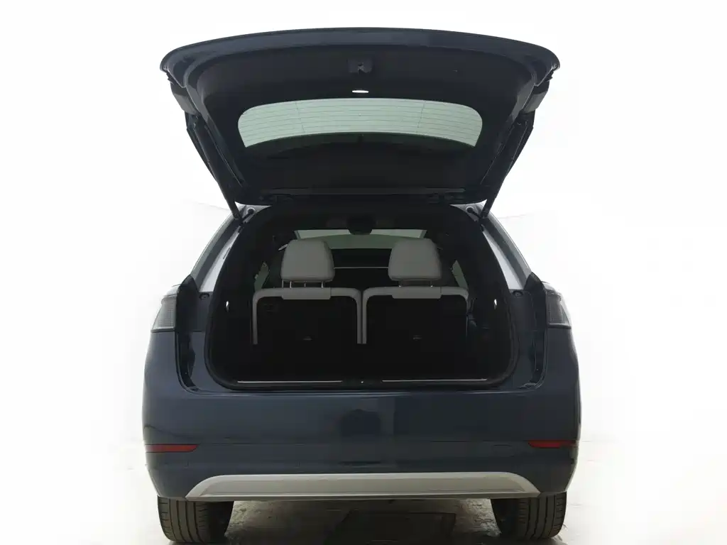 AITO ASK THE WORLD M9