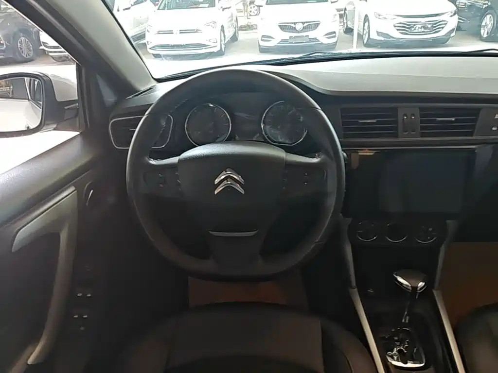 Citroen C3-XR — миниатюра 11