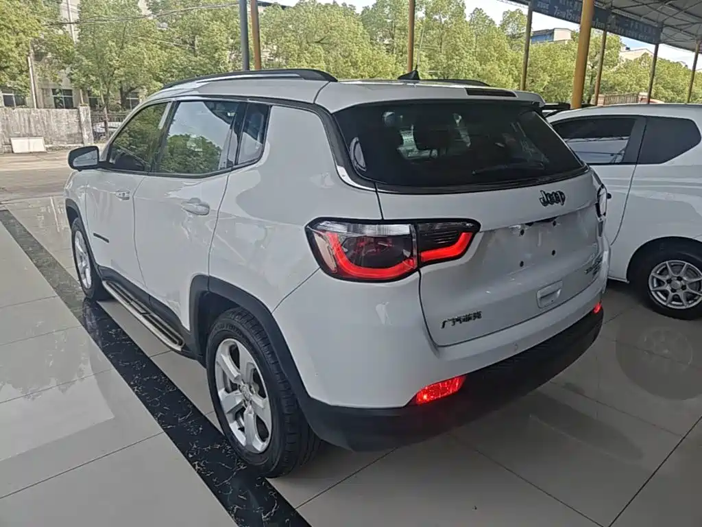 Jeep Compass — миниатюра 5