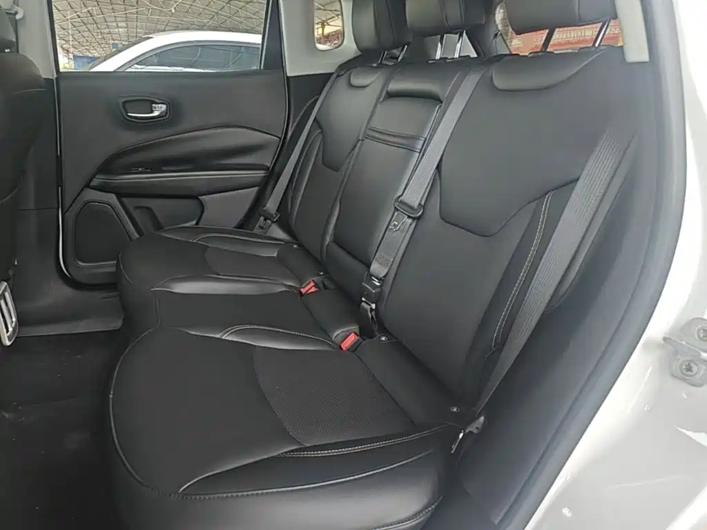 Jeep Compass — миниатюра 17