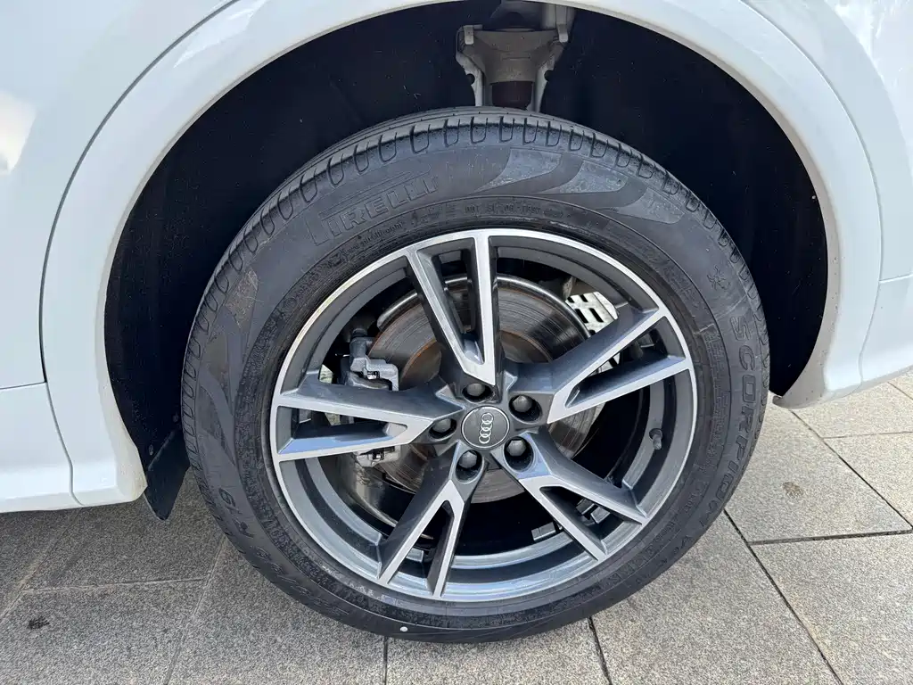Audi Q5L — миниатюра 12