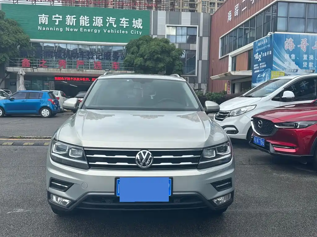 Volkswagen Tiguan L L 2019 330TSI AT Luxury VI