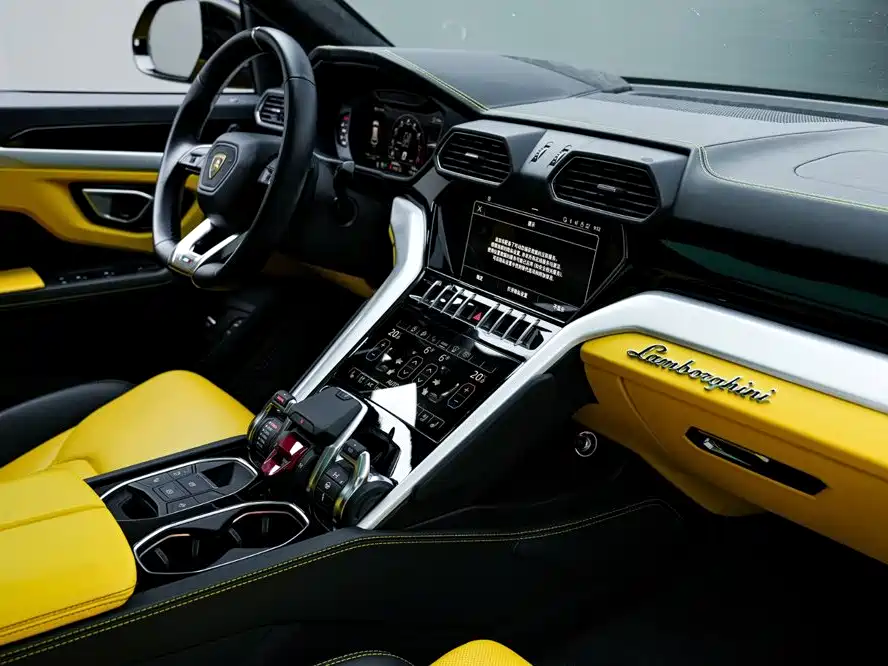 Lamborghini Urus — миниатюра 18