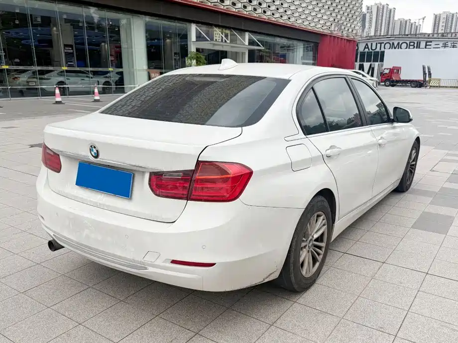 BMW 3 Series — миниатюра 9