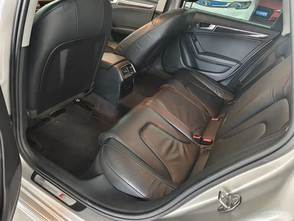Audi A4L — миниатюра 7