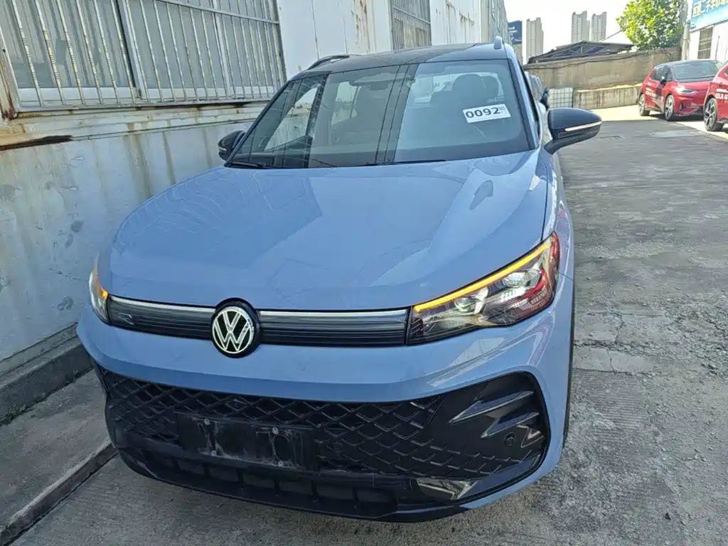 Volkswagen Tiguan L — миниатюра 3