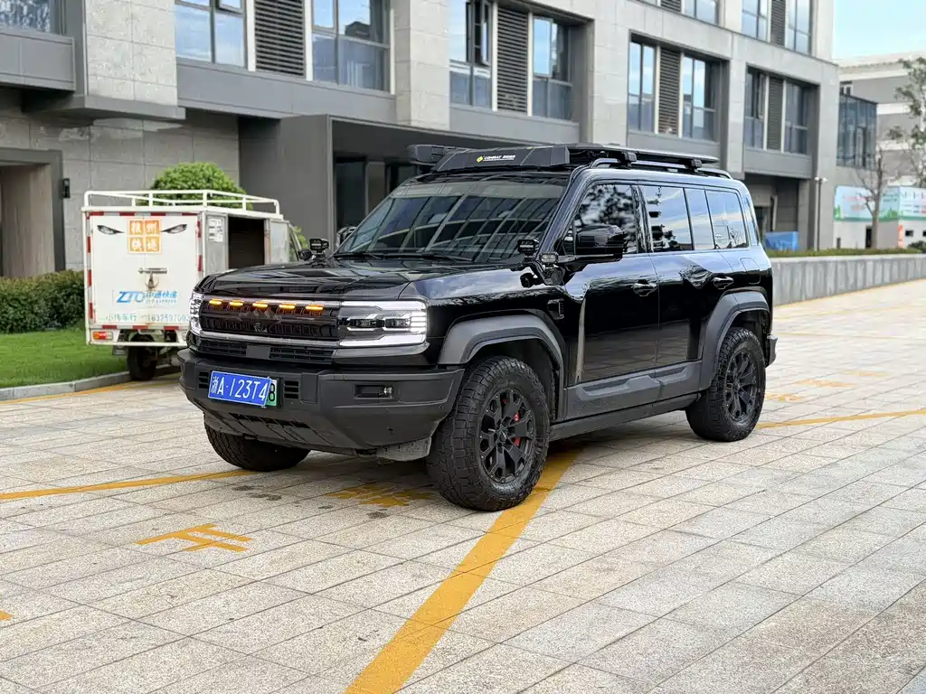 Fang Cheng Bao Leopard 5