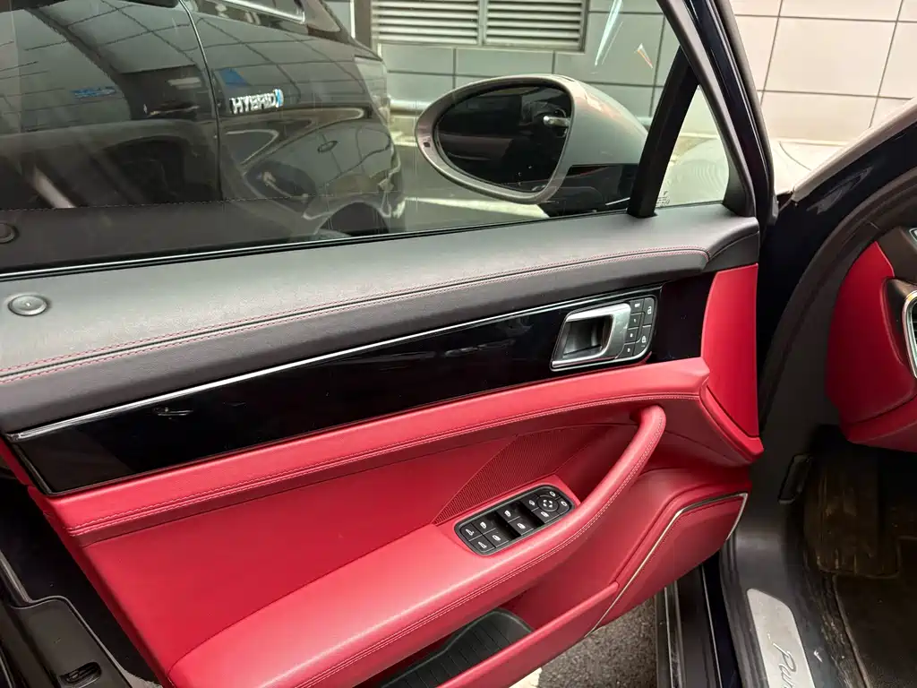 Porsche Panamera — миниатюра 5