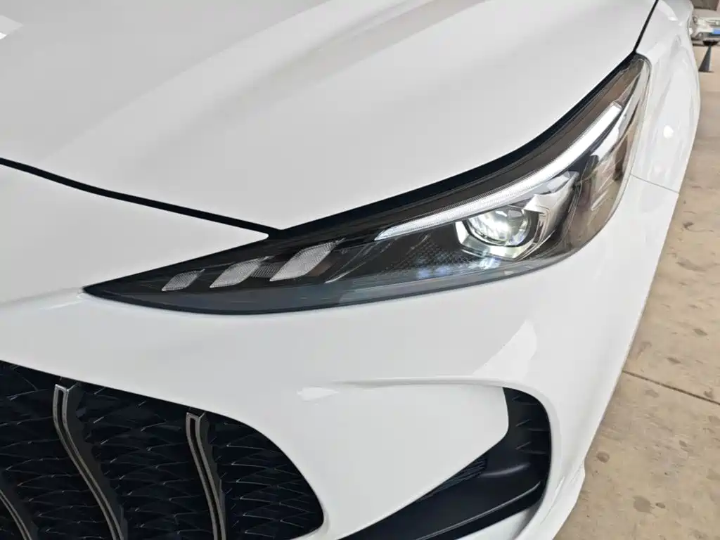 MG MG5 — миниатюра 24