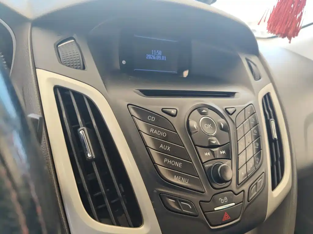 Ford Focus — миниатюра 9