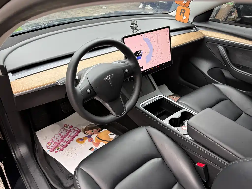 Tesla Model 3 2021 3D1