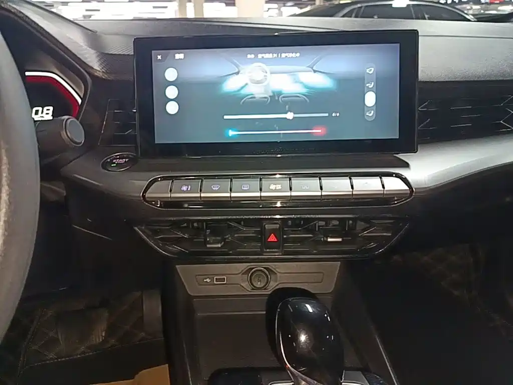 MG MG5 — миниатюра 13
