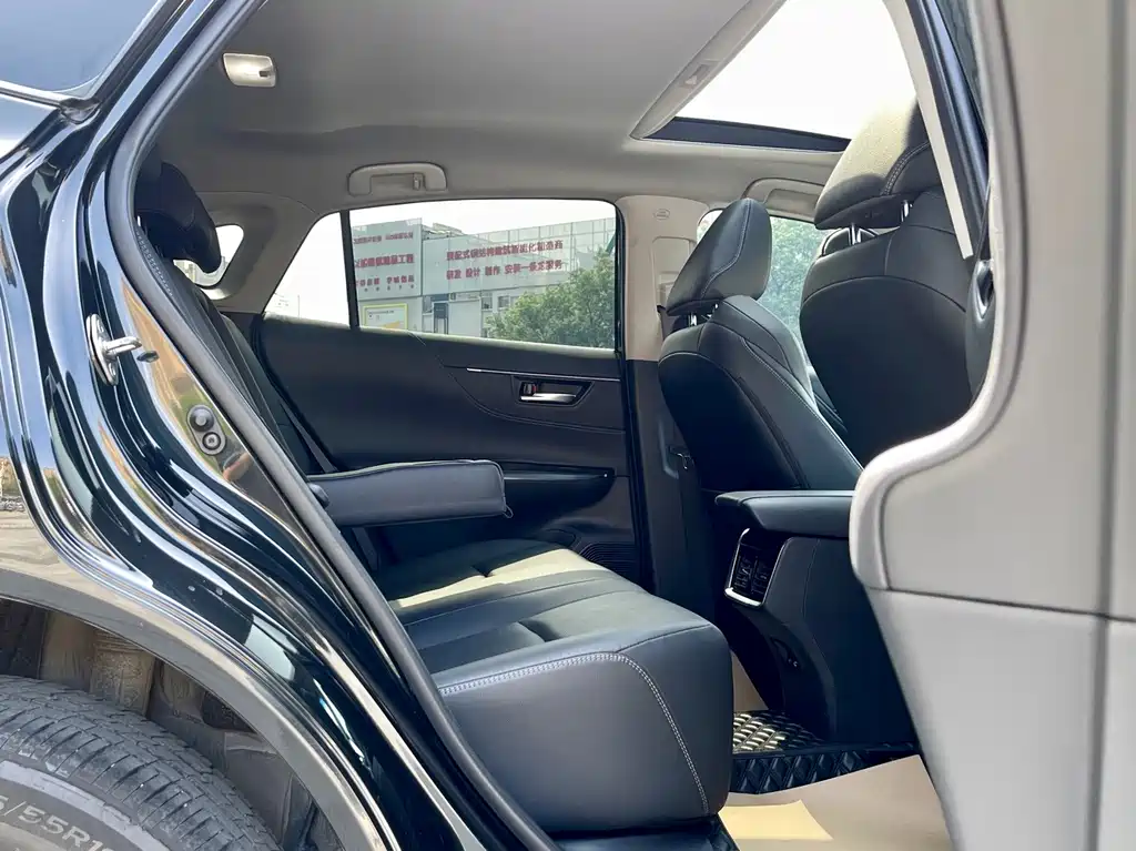 Toyota Venza — миниатюра 12