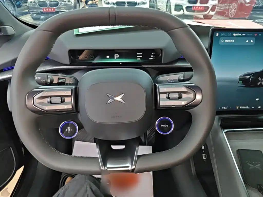 XPeng P7 — миниатюра 11