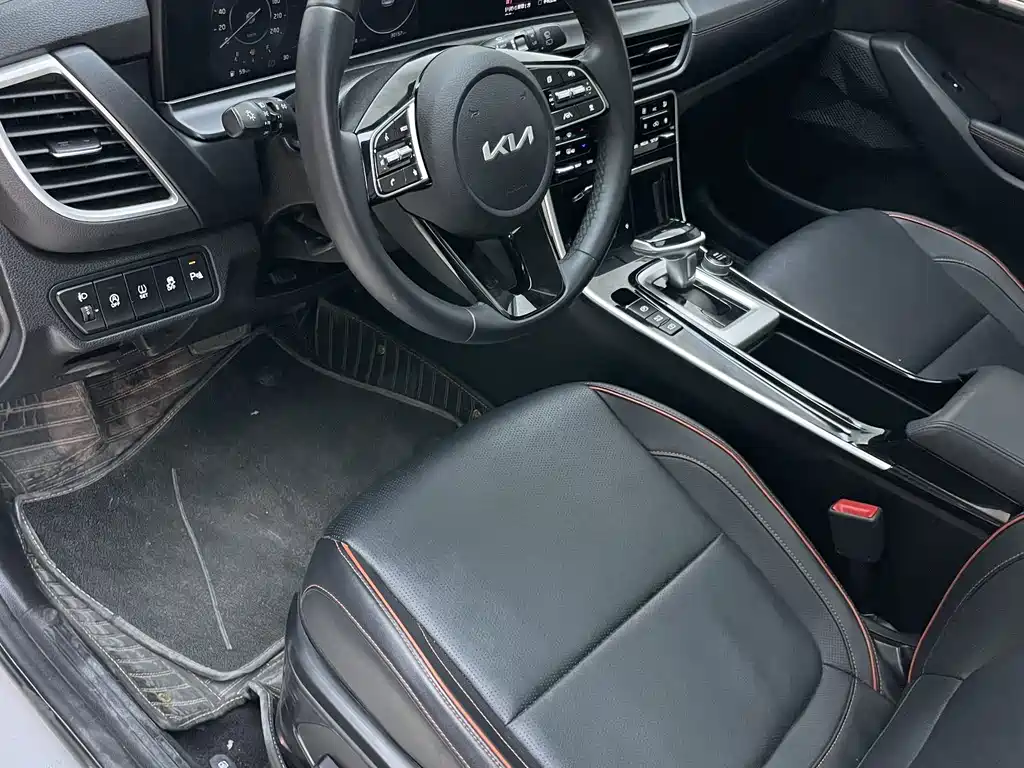 Kia Seltos — миниатюра 23