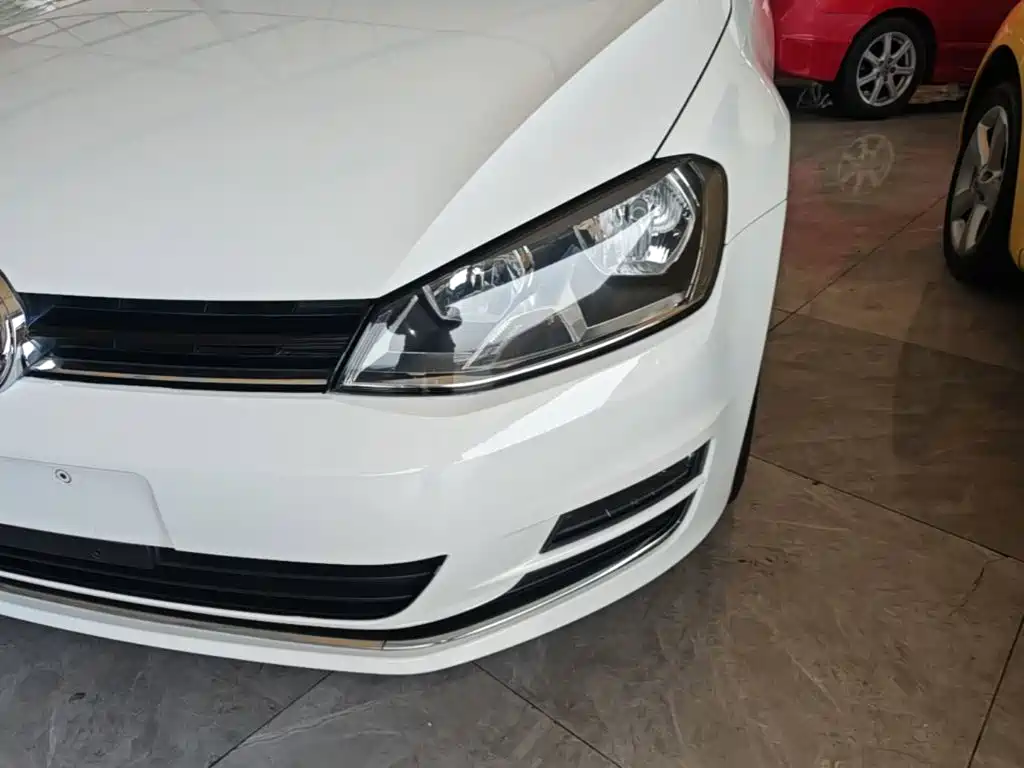 Volkswagen Golf — миниатюра 24