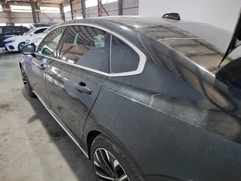 Volvo S90 PHEV — миниатюра 23