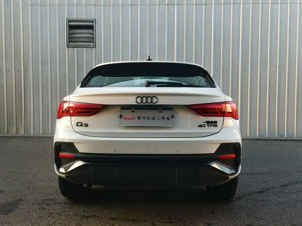 AUDI Q3 SPORTBACK