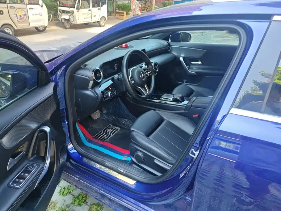 Mercedes-Benz A-Class — миниатюра 9