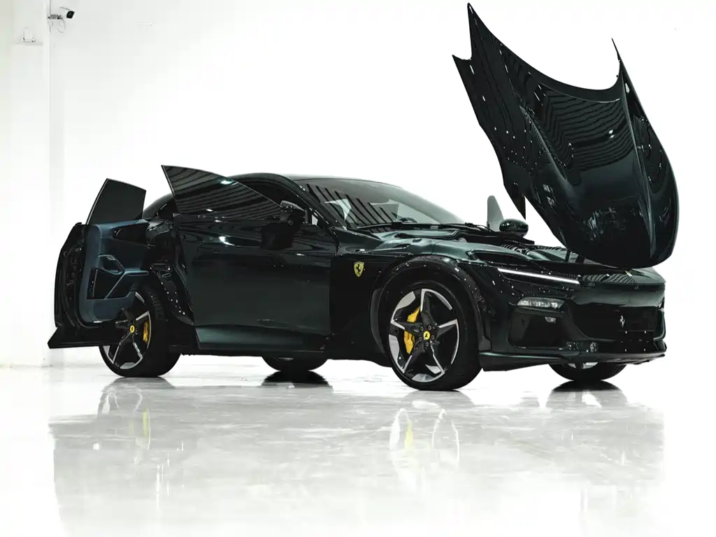 Ferrari Purosangue 2023 6.5L V12