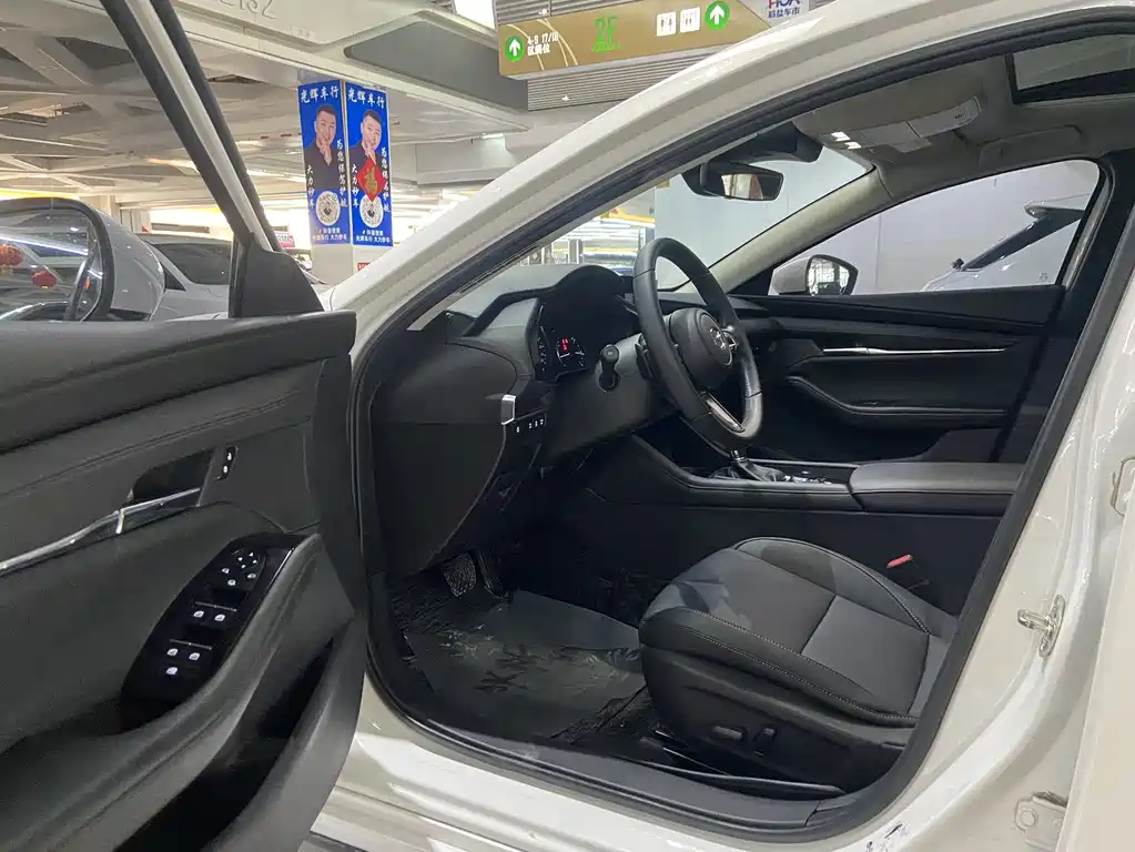 Mazda 3 Axela — миниатюра 7