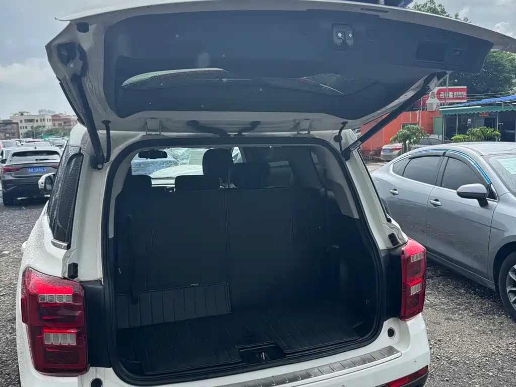 GAC GS8 2017 320T Luxury Smart Connect ( мест)